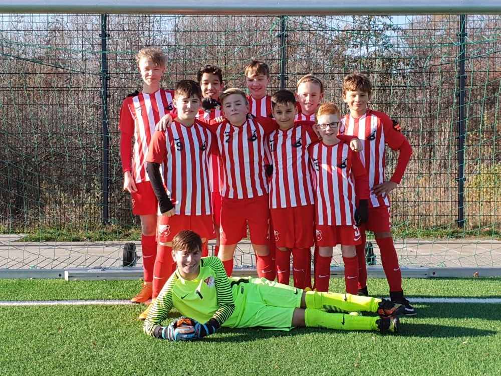 U13